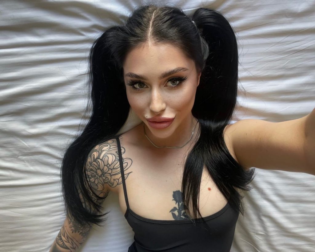 Юлия — вип эскорт в Киеве и области