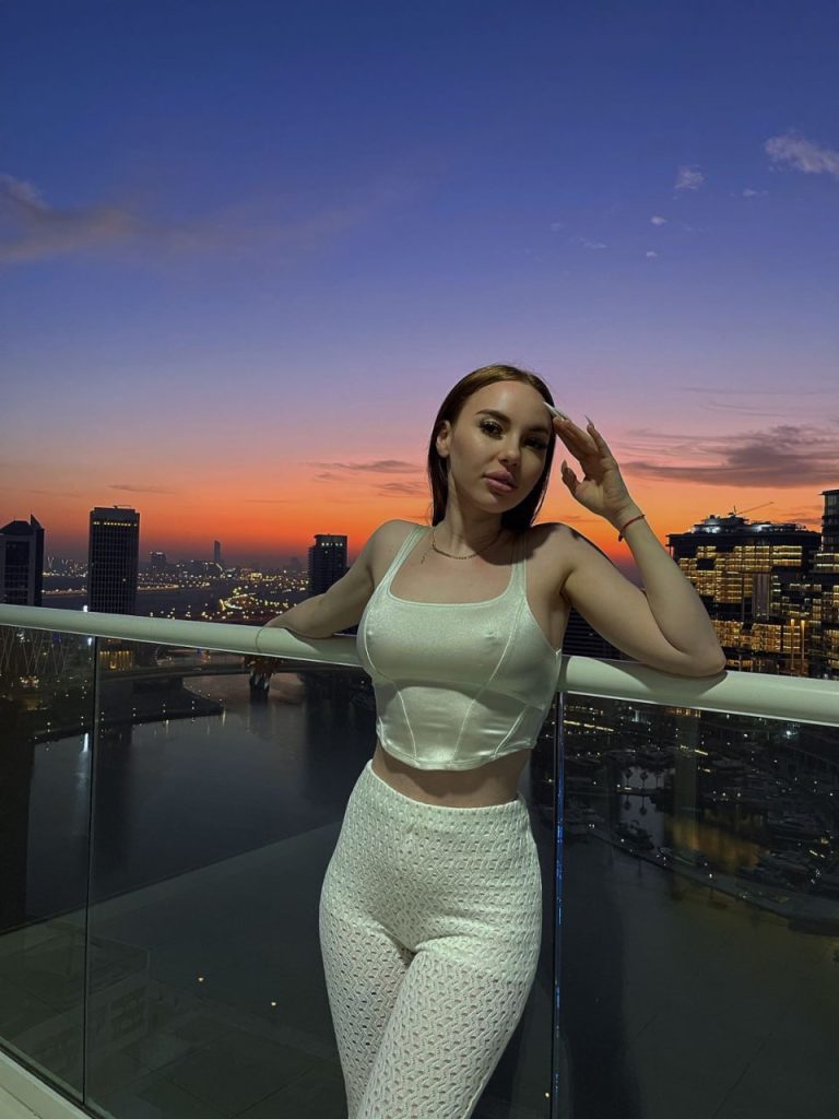 Горячая модель Юля 😈 из Киева