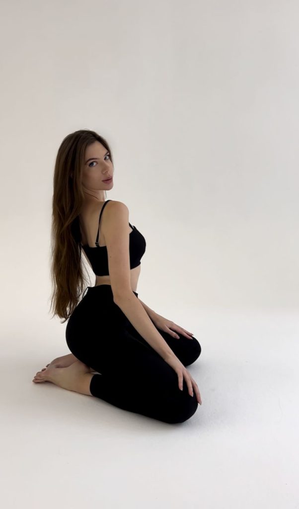 Елизавета — модель на сопровождение в Киеве и области