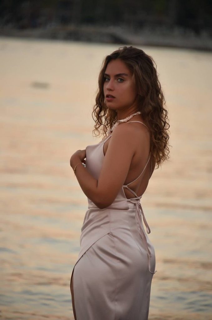 Соблазнительные девушки в Киеве и области