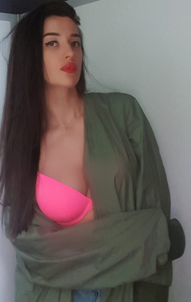 Соблазнительные девушки в Киеве