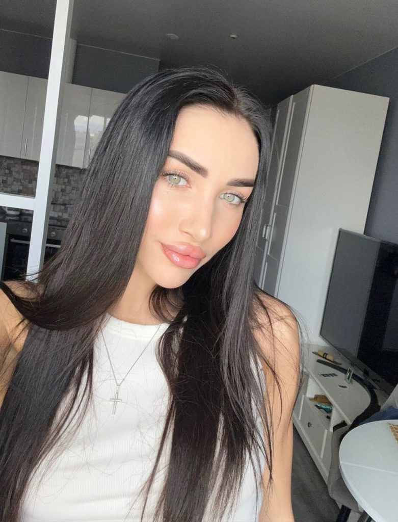 Эскорт с Диночка — высший класс в Киеве