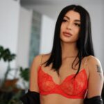 Зенди предлагает премиальный эскорт в Киеве и пригороде