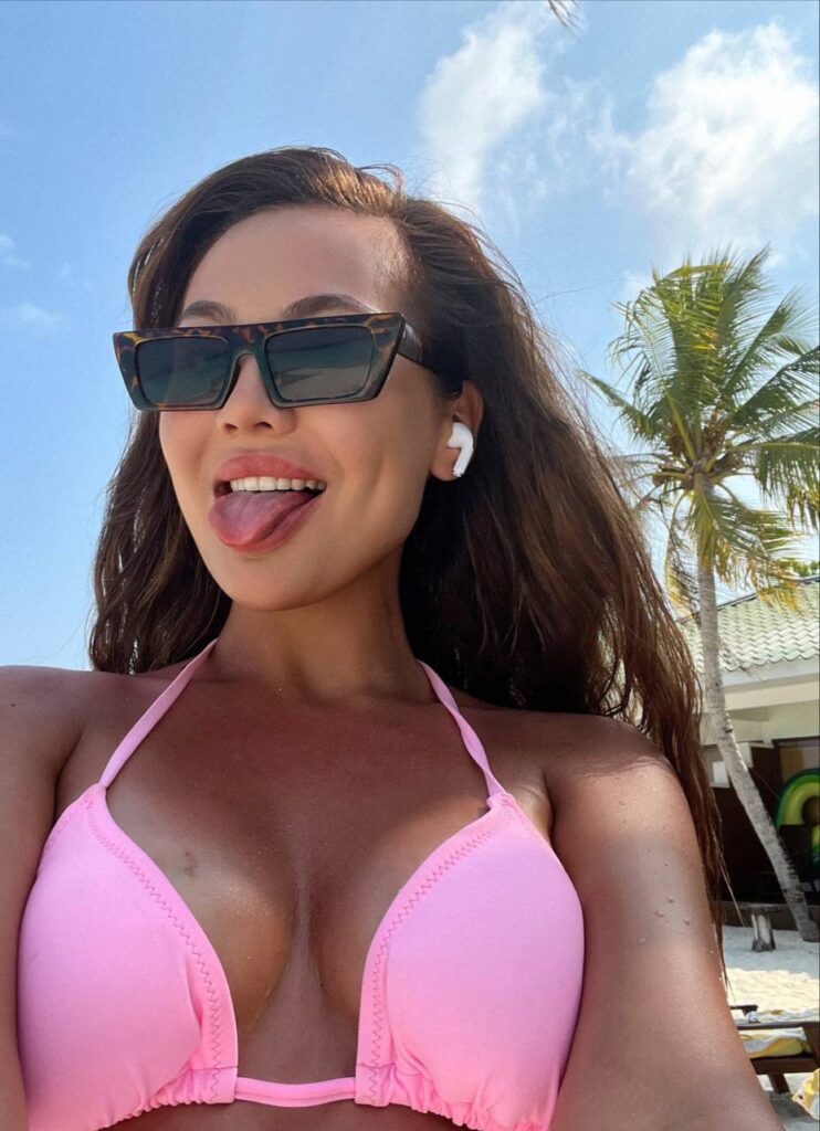 Лиана — элитная эскортница в Киеве