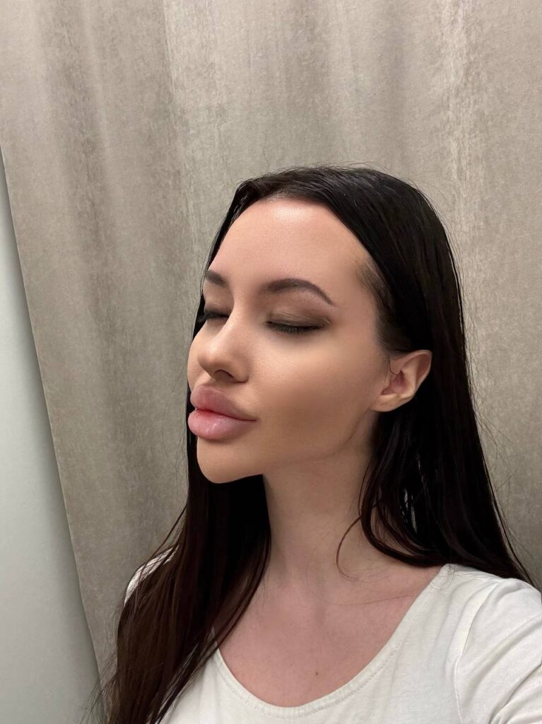 Лисса — модель на сопровождение в Киеве и области